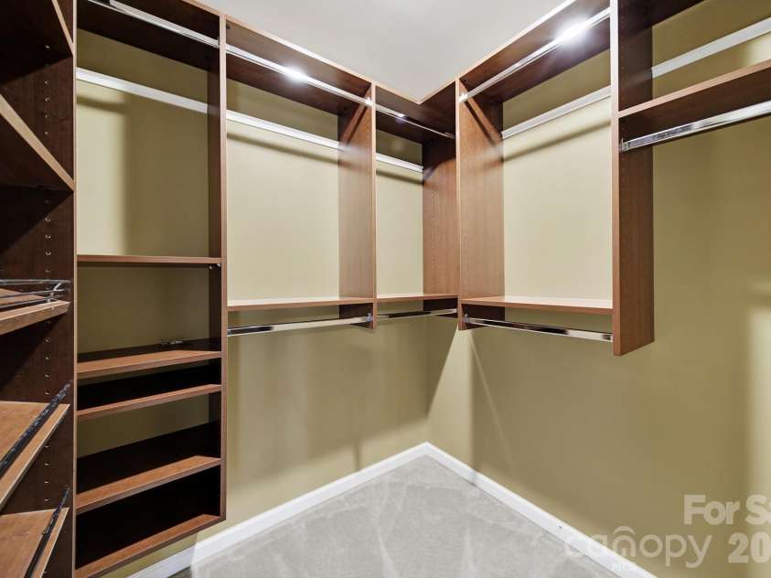 5709 Mallard Grove Road, Charlotte, NC 28269.  MLS# CAR4412816, YatesRealty ID 42502. 