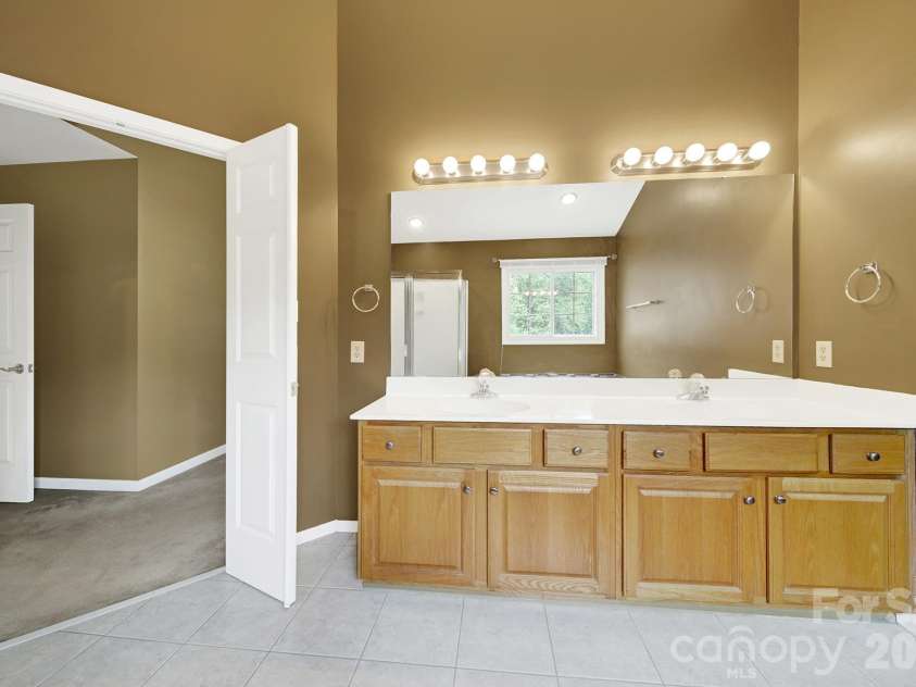 5709 Mallard Grove Road, Charlotte, NC 28269.  MLS# CAR4412816, YatesRealty ID 42502. 