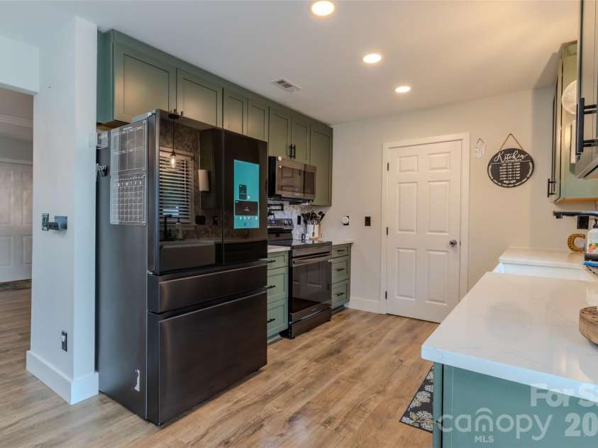 506 Cansler Street, Kings Mountain, NC 28086.  MLS# CAR4412832, YatesRealty ID 42503. 