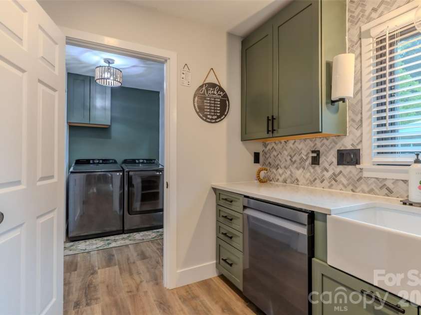 506 Cansler Street, Kings Mountain, NC 28086.  MLS# CAR4412832, YatesRealty ID 42503. 