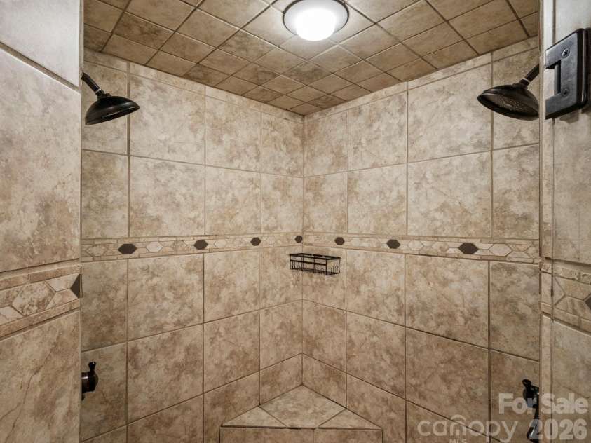475 Toe River Road, Burnsville, NC 28714.  MLS# CAR4412913, YatesRealty ID 42506. 