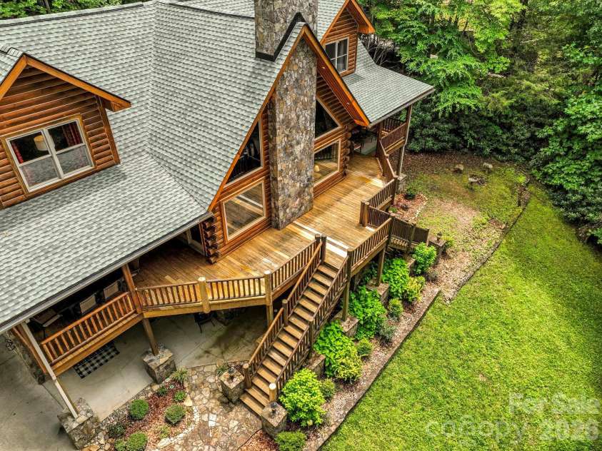 475 Toe River Road, Burnsville, NC 28714.  MLS# CAR4412913, YatesRealty ID 42506. 