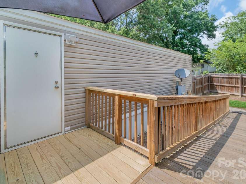 125 & 139 Farthing Drive, Lancaster, SC 29720.  MLS# CAR4403880, YatesRealty ID 42508. Back Deck