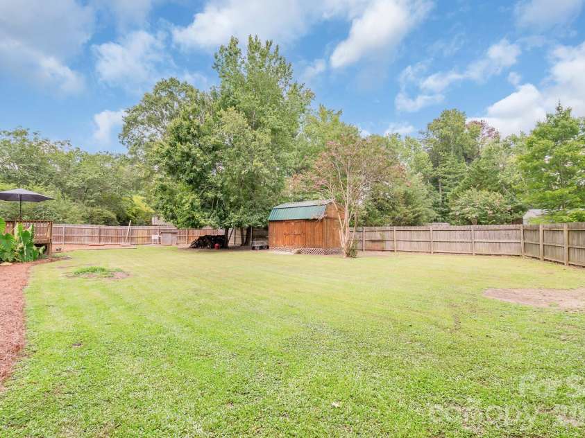 125 & 139 Farthing Drive, Lancaster, SC 29720.  MLS# CAR4403880, YatesRealty ID 42508. Back Yard