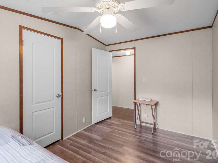 125 & 139 Farthing Drive, Lancaster, SC 29720.  MLS# CAR4403880, YatesRealty ID 42508. Middle Bedroom