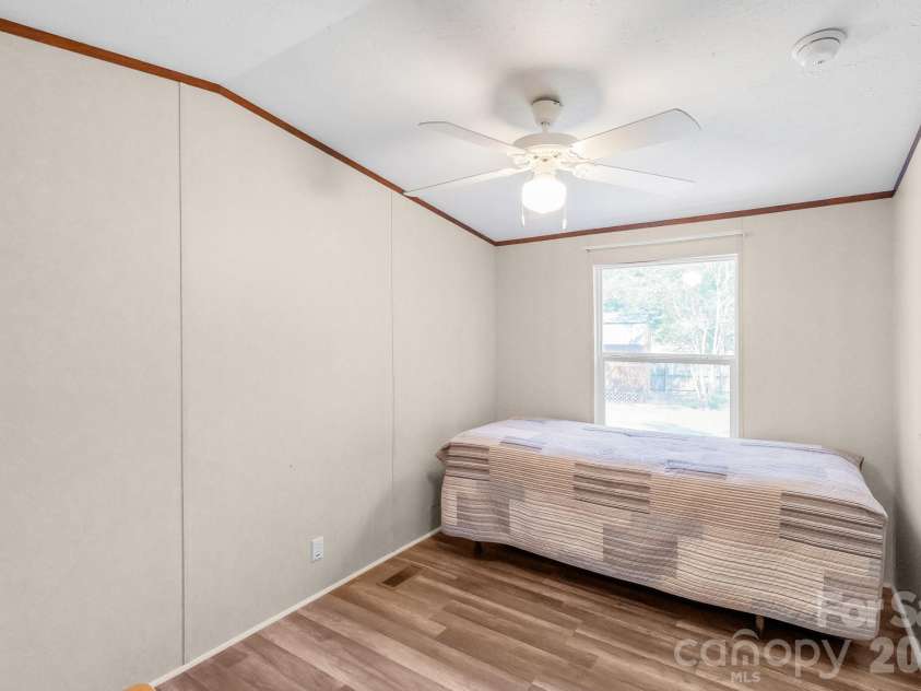 125 & 139 Farthing Drive, Lancaster, SC 29720.  MLS# CAR4403880, YatesRealty ID 42508. Middle Bedroom