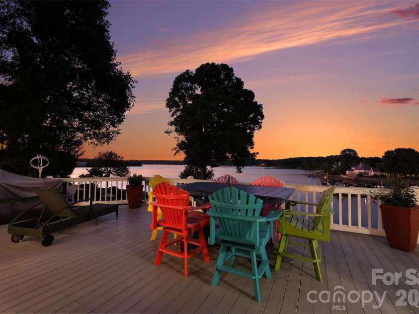 16105 Woolwine Road, Charlotte, NC 28278.  MLS# CAR4385988, YatesRealty ID 42509. 