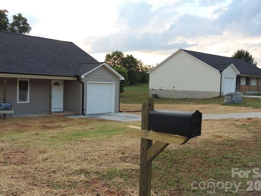1943-1955 Glen Manor Court, Lincolnton, NC 28092.  MLS# CAR4352525, YatesRealty ID 4251. 