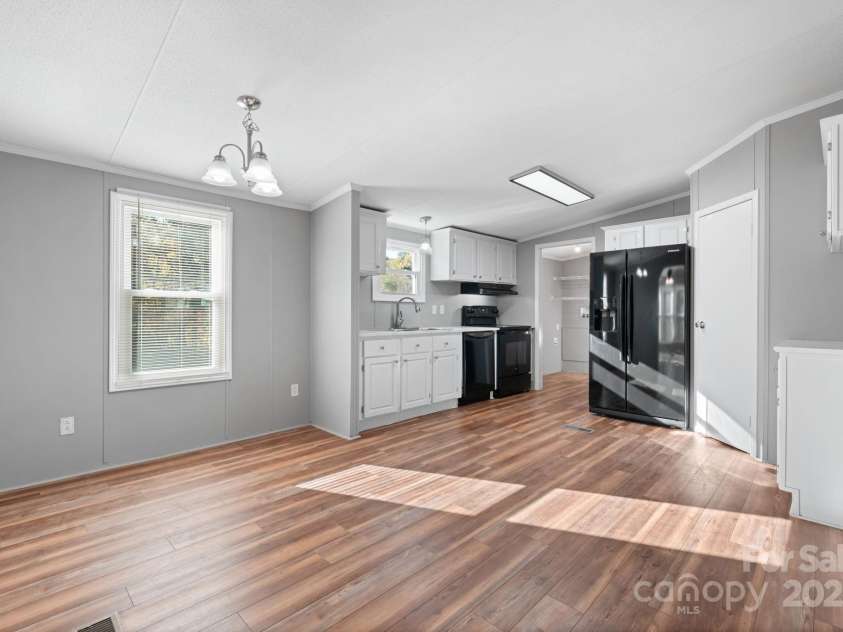 390 River Shoals Ridge Drive, Taylorsville, NC 28681.  MLS# CAR4319372, YatesRealty ID 4251. 