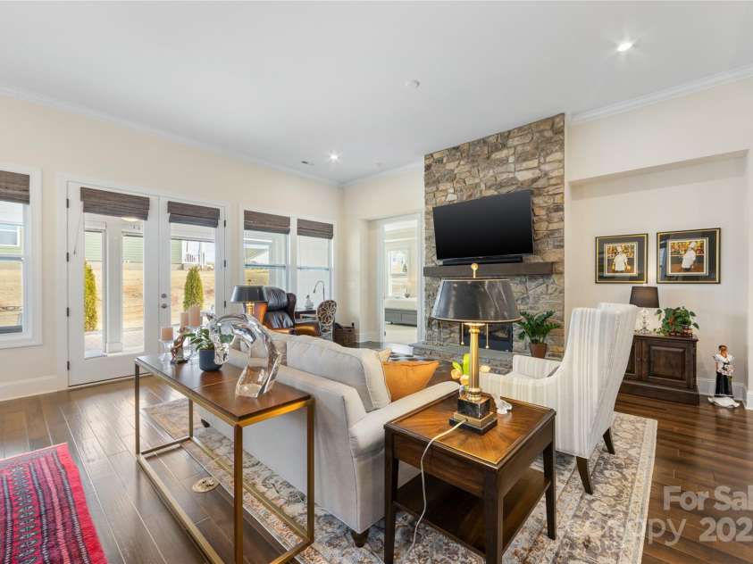 4219 Moxie Way, Charlotte, NC 28215.  MLS# CAR4215280, YatesRealty ID 4251. 