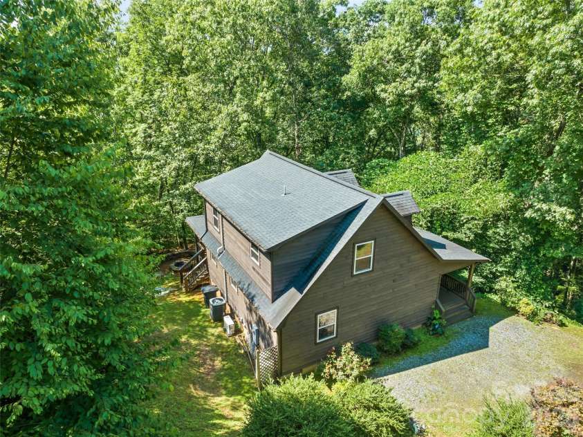 374 Rio Bravo Drive, Sylva, NC 28779.  MLS# CAR4412134, YatesRealty ID 42511. 