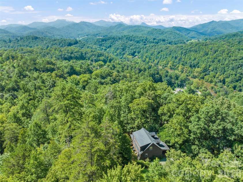 374 Rio Bravo Drive, Sylva, NC 28779.  MLS# CAR4412134, YatesRealty ID 42511. 