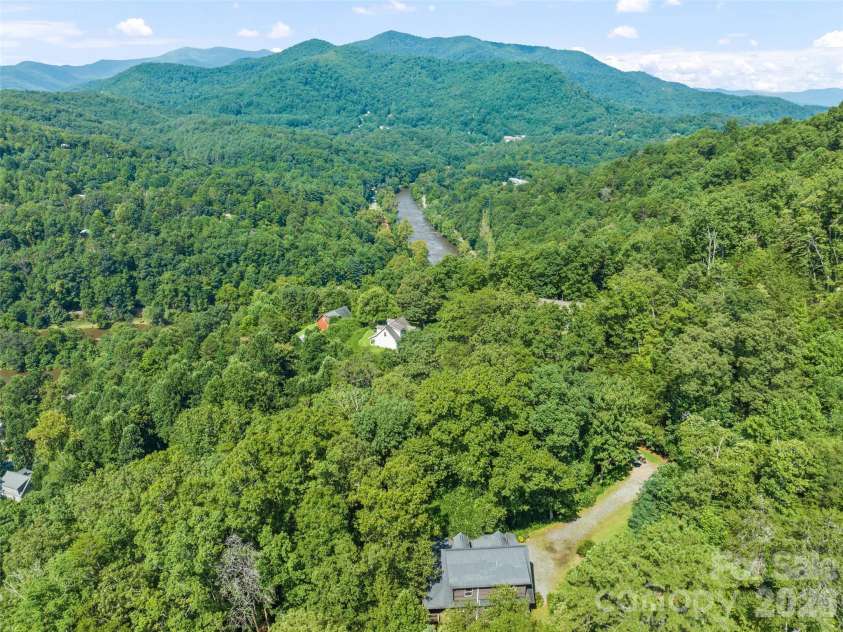 374 Rio Bravo Drive, Sylva, NC 28779.  MLS# CAR4412134, YatesRealty ID 42511. 