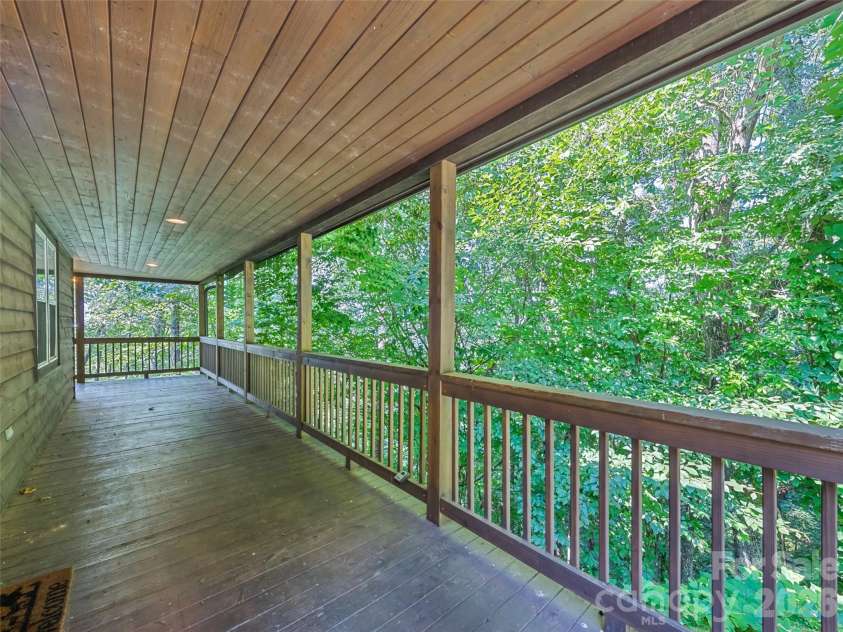374 Rio Bravo Drive, Sylva, NC 28779.  MLS# CAR4412134, YatesRealty ID 42511. 