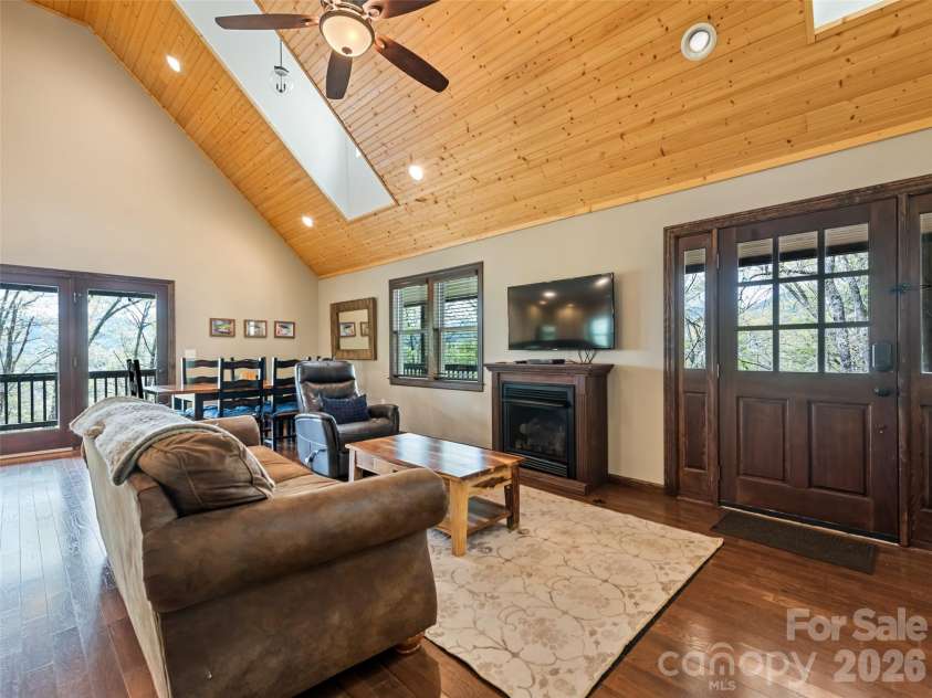 374 Rio Bravo Drive, Sylva, NC 28779.  MLS# CAR4412134, YatesRealty ID 42511. 