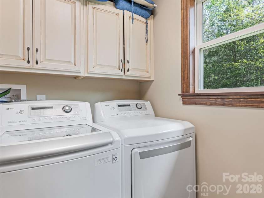 374 Rio Bravo Drive, Sylva, NC 28779.  MLS# CAR4412134, YatesRealty ID 42511. 