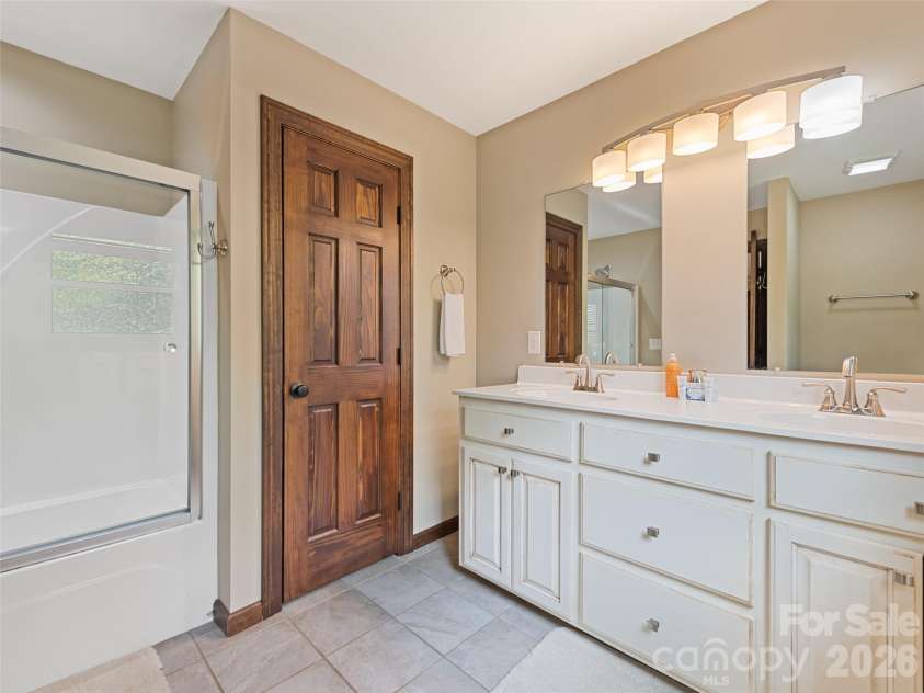 374 Rio Bravo Drive, Sylva, NC 28779.  MLS# CAR4412134, YatesRealty ID 42511. 