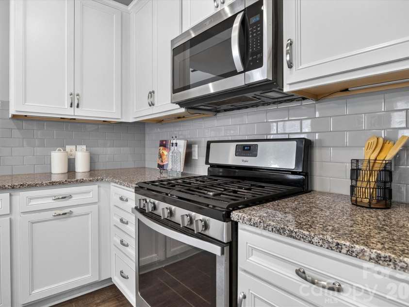 3153 Hartson Pointe Drive, Fort Mill, SC 29707.  MLS# CAR4400935, YatesRealty ID 42512. 