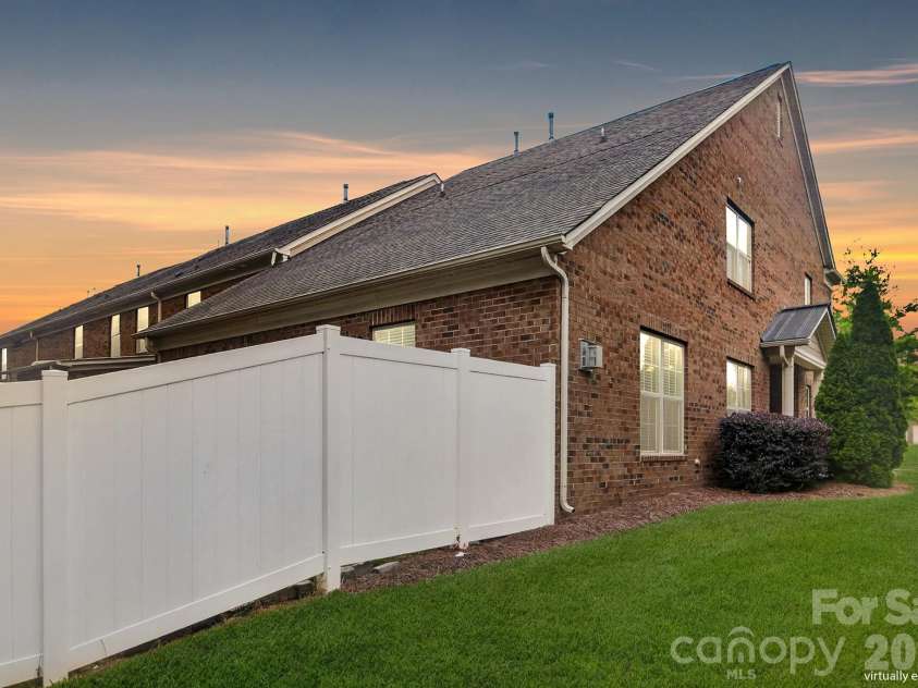 3153 Hartson Pointe Drive, Fort Mill, SC 29707.  MLS# CAR4400935, YatesRealty ID 42512. 