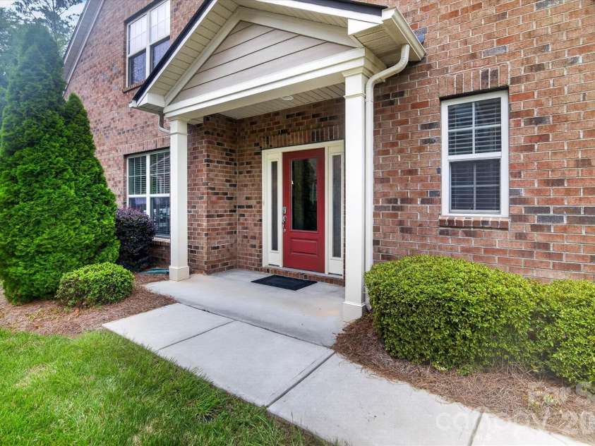 3153 Hartson Pointe Drive, Fort Mill, SC 29707.  MLS# CAR4400935, YatesRealty ID 42512. 