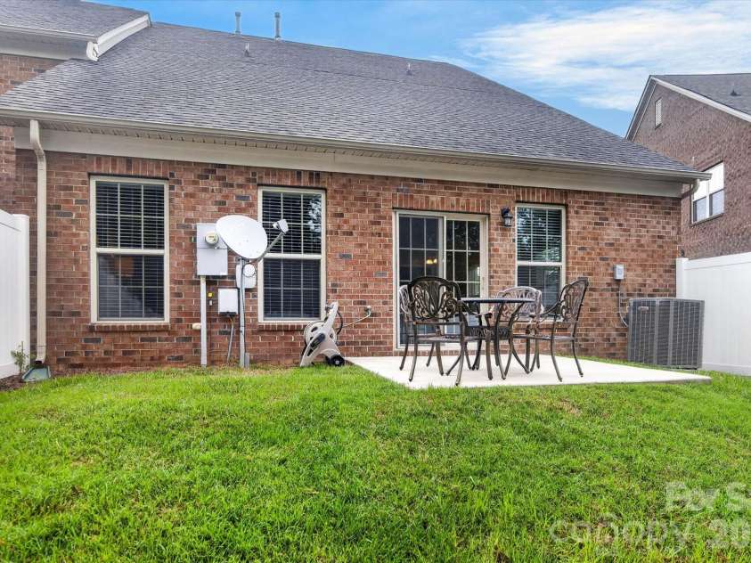 3153 Hartson Pointe Drive, Fort Mill, SC 29707.  MLS# CAR4400935, YatesRealty ID 42512. 