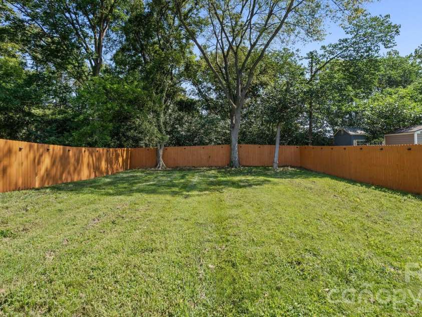3208 Boyd Street, Charlotte, NC 28208.  MLS# CAR4410068, YatesRealty ID 42513. 