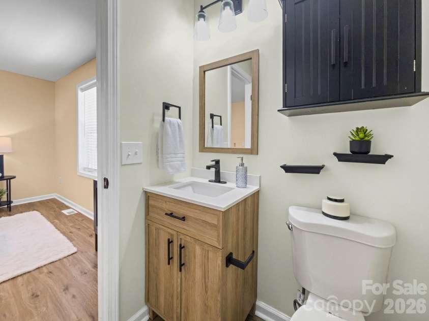 3208 Boyd Street, Charlotte, NC 28208.  MLS# CAR4410068, YatesRealty ID 42513. Primary bathroom