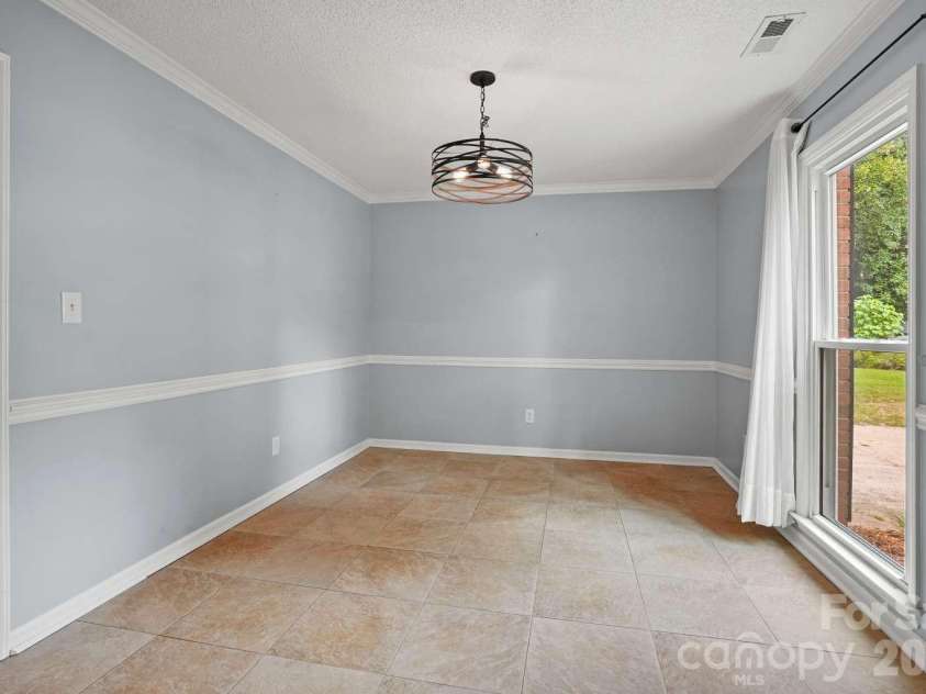 612 Grays Creek Lane, Charlotte, NC 28214.  MLS# CAR4412126, YatesRealty ID 42515. 