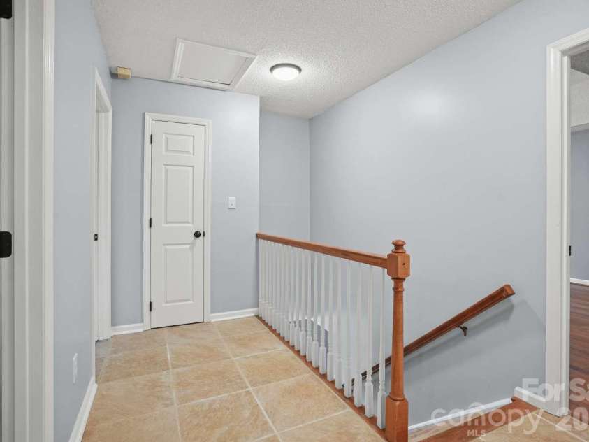 612 Grays Creek Lane, Charlotte, NC 28214.  MLS# CAR4412126, YatesRealty ID 42515. 