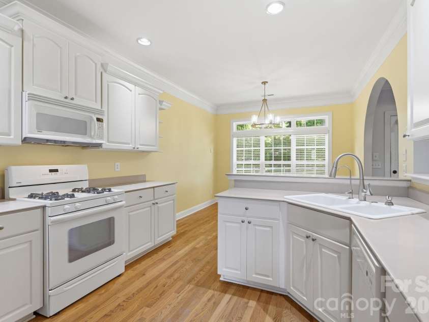 1366 Crown Ridge Drive, Fort Mill, SC 29708.  MLS# CAR4397987, YatesRealty ID 42516. 