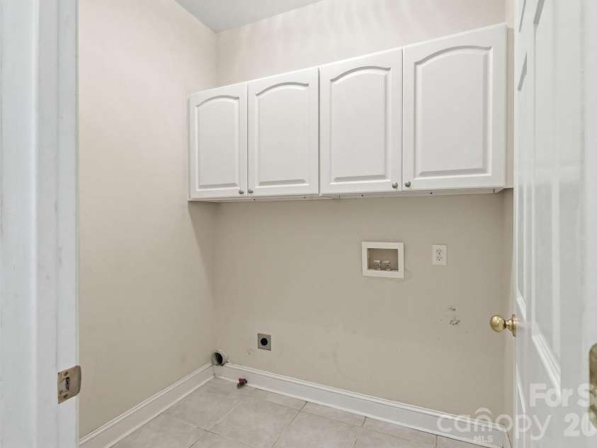 1366 Crown Ridge Drive, Fort Mill, SC 29708.  MLS# CAR4397987, YatesRealty ID 42516. 