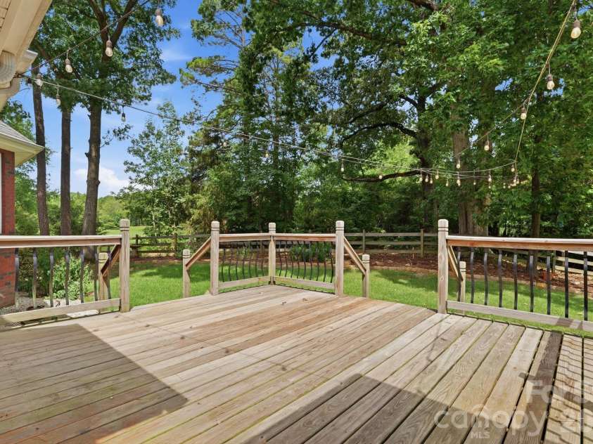 1366 Crown Ridge Drive, Fort Mill, SC 29708.  MLS# CAR4397987, YatesRealty ID 42516. 