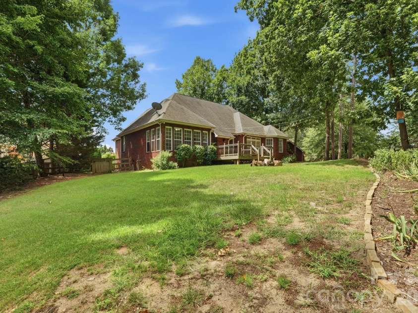 1366 Crown Ridge Drive, Fort Mill, SC 29708.  MLS# CAR4397987, YatesRealty ID 42516. 