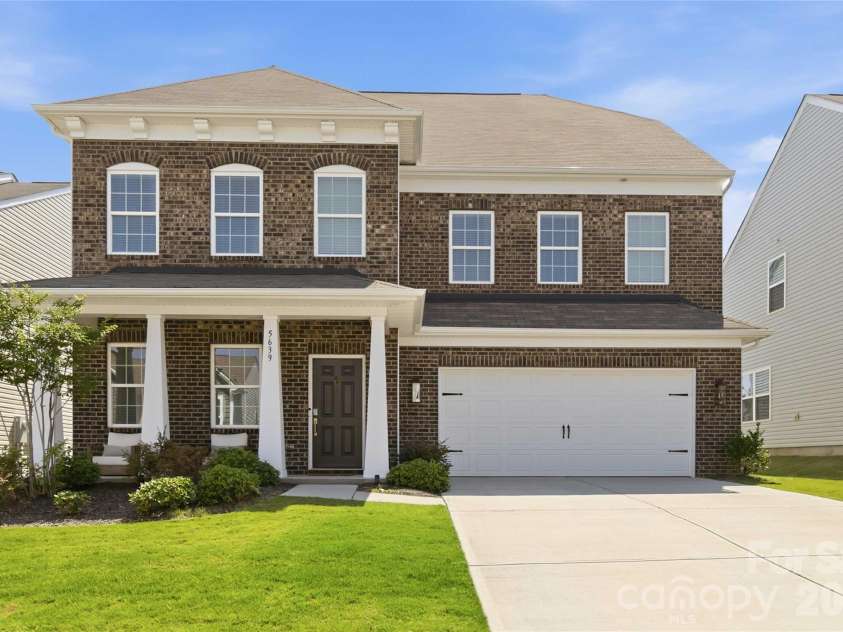 5639 Soft Shell Drive, Lancaster, SC 29720.  MLS# CAR4405859, YatesRealty ID 42517. 