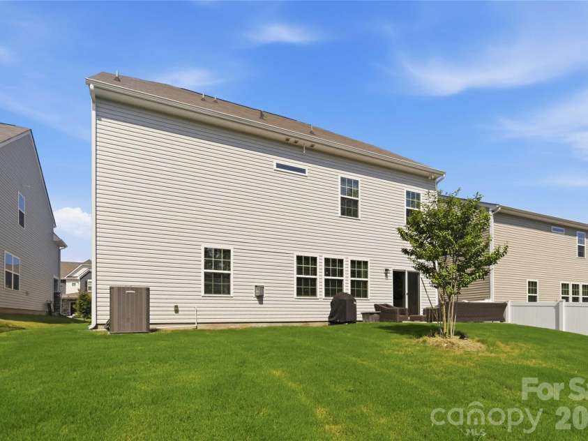 5639 Soft Shell Drive, Lancaster, SC 29720.  MLS# CAR4405859, YatesRealty ID 42517. 