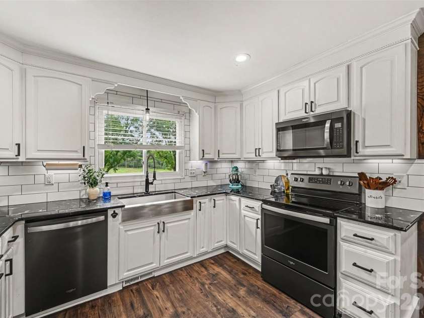 5718 White Store Road, Wingate, NC 28174.  MLS# CAR4411897, YatesRealty ID 42518. 