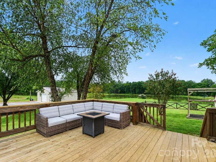 5718 White Store Road, Wingate, NC 28174.  MLS# CAR4411897, YatesRealty ID 42518. 