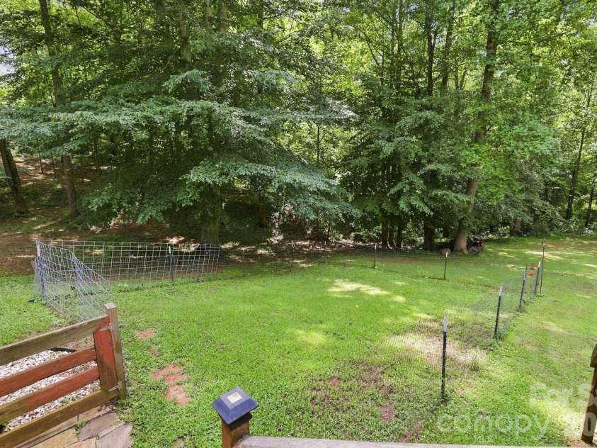 175 Riverfield Drive, Statesville, NC 28625.  MLS# CAR4412782, YatesRealty ID 42519. 