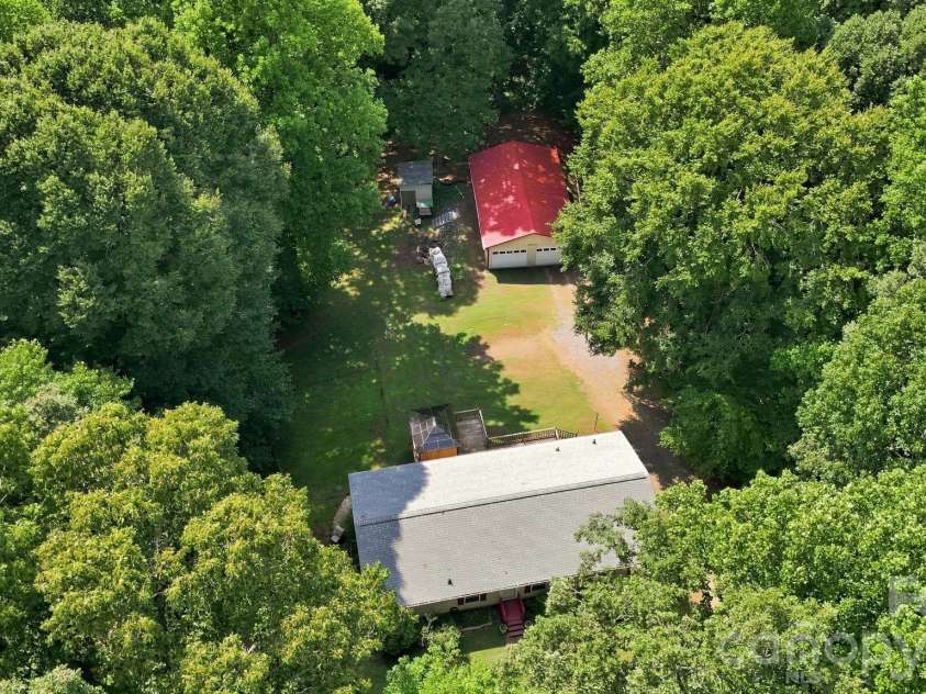 175 Riverfield Drive, Statesville, NC 28625.  MLS# CAR4412782, YatesRealty ID 42519. 
