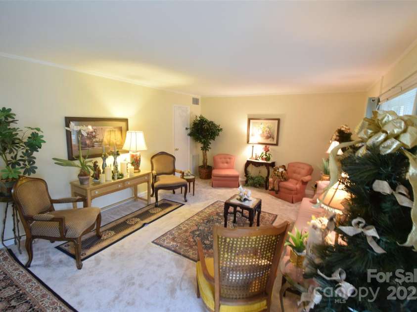 623 New Hope Road, Gastonia, NC 28054.  MLS# CAR4317091, YatesRealty ID 4252. 