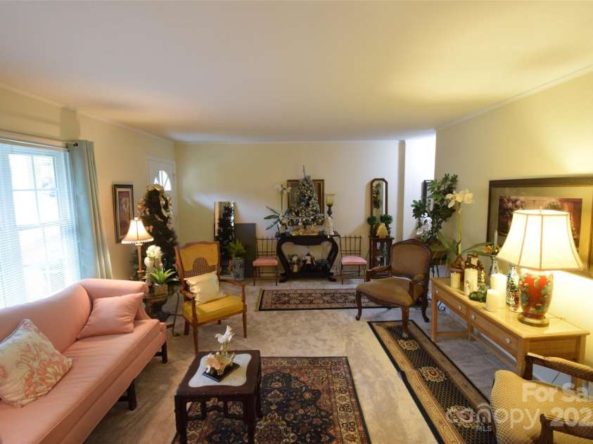 623 New Hope Road, Gastonia, NC 28054.  MLS# CAR4317091, YatesRealty ID 4252. 