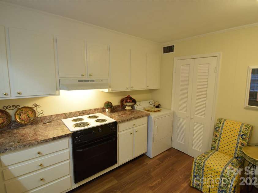 623 New Hope Road, Gastonia, NC 28054.  MLS# CAR4317091, YatesRealty ID 4252. 