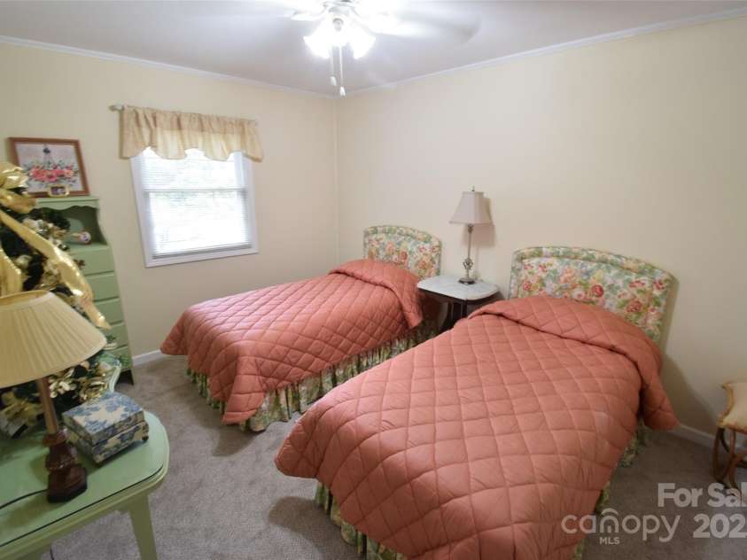 623 New Hope Road, Gastonia, NC 28054.  MLS# CAR4317091, YatesRealty ID 4252. 