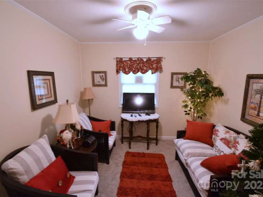 623 New Hope Road, Gastonia, NC 28054.  MLS# CAR4317091, YatesRealty ID 4252. 