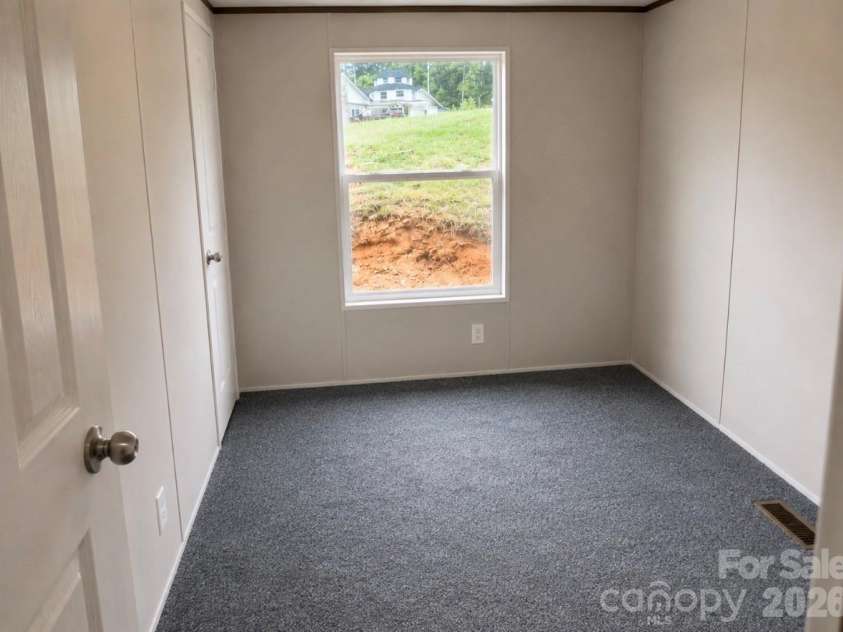 182 Left Fork Road, Pickens, SC 29671.  MLS# CAR4384235, YatesRealty ID 42521. 