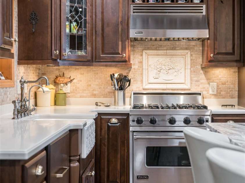 580 Flying Hawk Trail, Waynesville, NC 28786.  MLS# CAR4410856, YatesRealty ID 42522. 