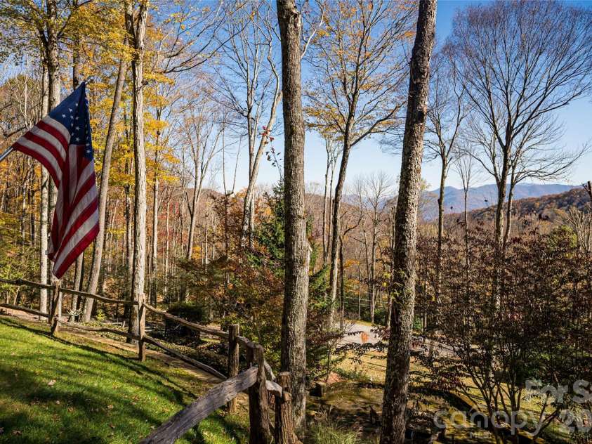 580 Flying Hawk Trail, Waynesville, NC 28786.  MLS# CAR4410856, YatesRealty ID 42522. 