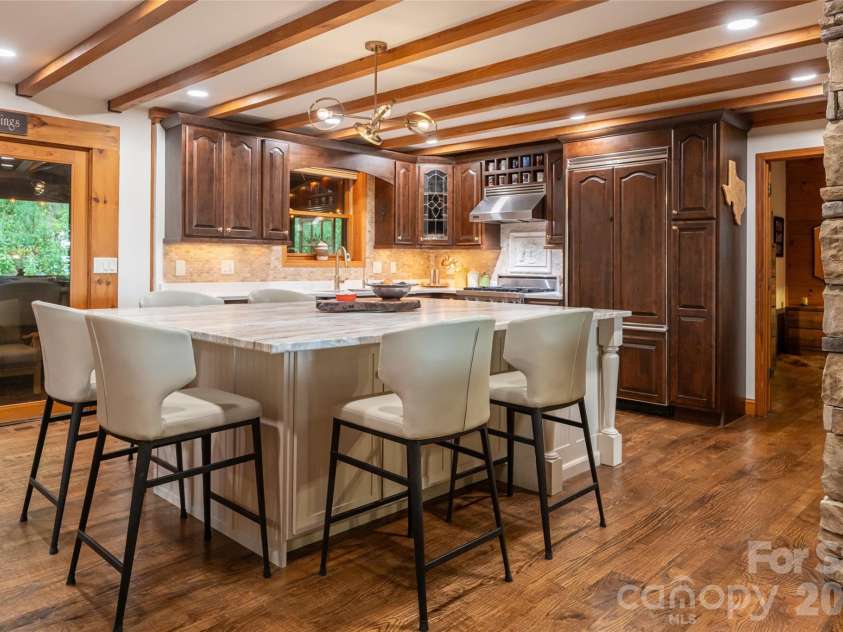 580 Flying Hawk Trail, Waynesville, NC 28786.  MLS# CAR4410856, YatesRealty ID 42522. 