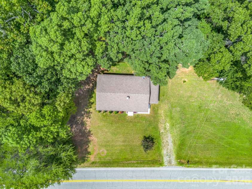 617 Harris Henrietta Road, Forest City, NC 28043.  MLS# CAR4412895, YatesRealty ID 42523. 