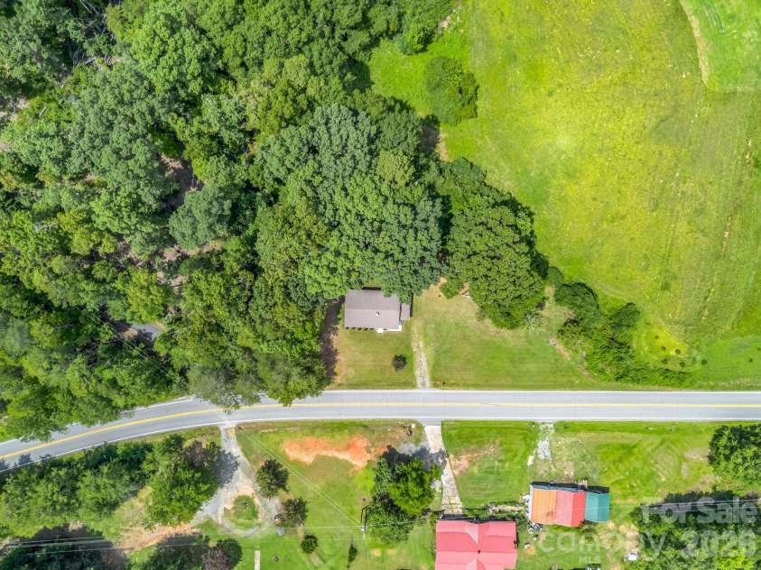 617 Harris Henrietta Road, Forest City, NC 28043.  MLS# CAR4412895, YatesRealty ID 42523. 